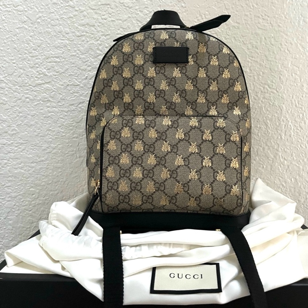 Authentic GUCCI GG Supreme Bee Backpack Coated Canvas, Backpack ONLY
